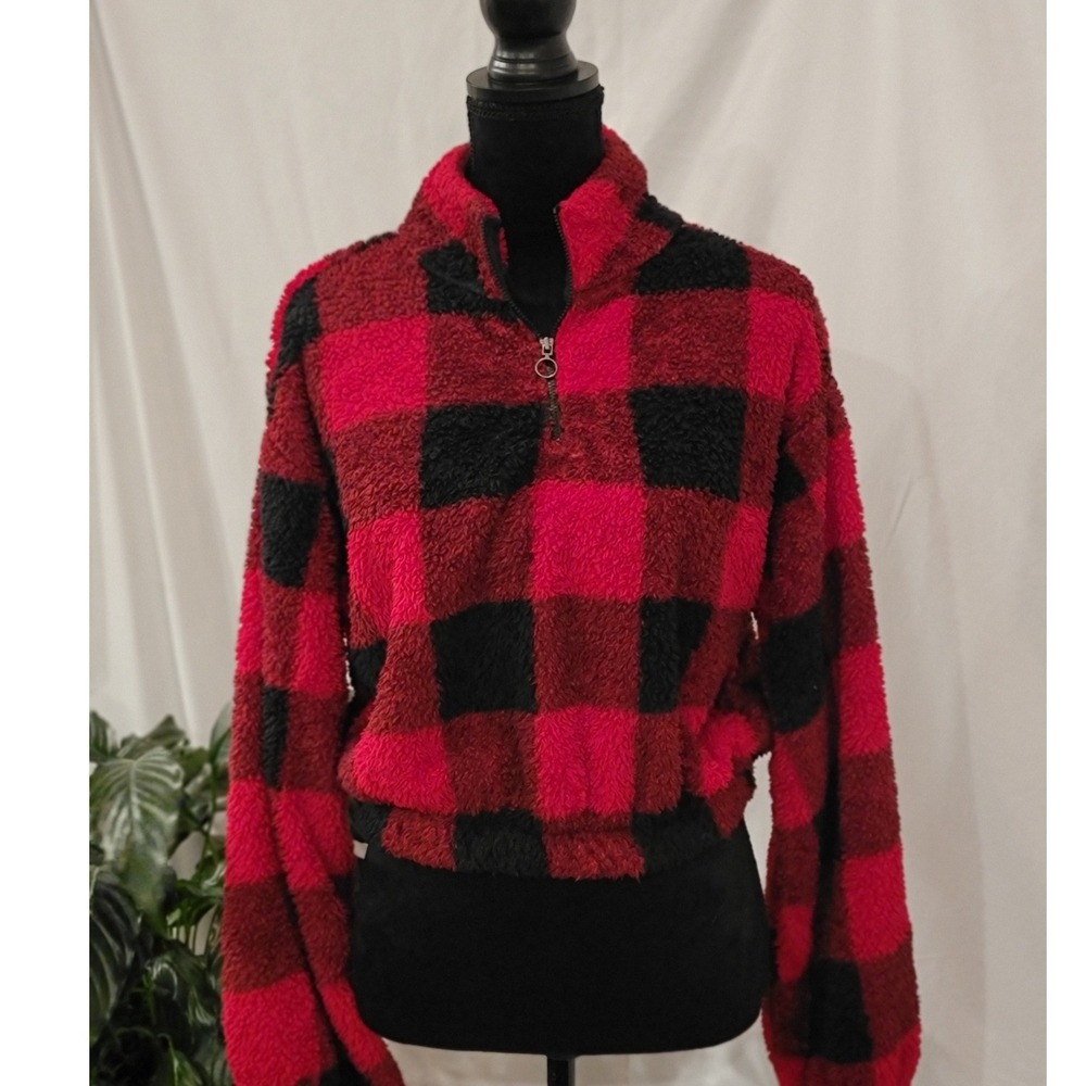 SO Red Black Buffalo Plaid Sherpa Quarter Zip Cropped Pullover Sweater Small